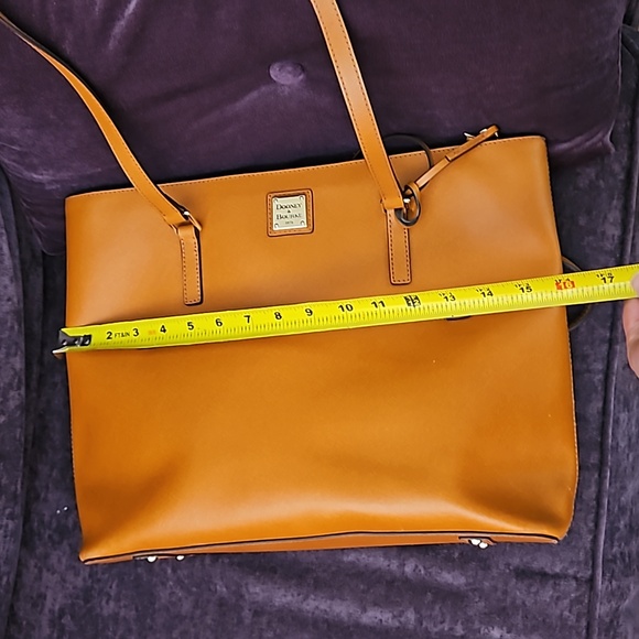 Dooney and Bourke Large Tote - Picture 8 of 8